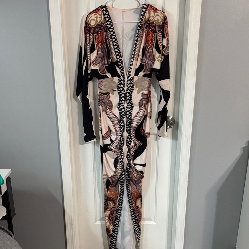Elegant Long Sleeve Patterned Dress